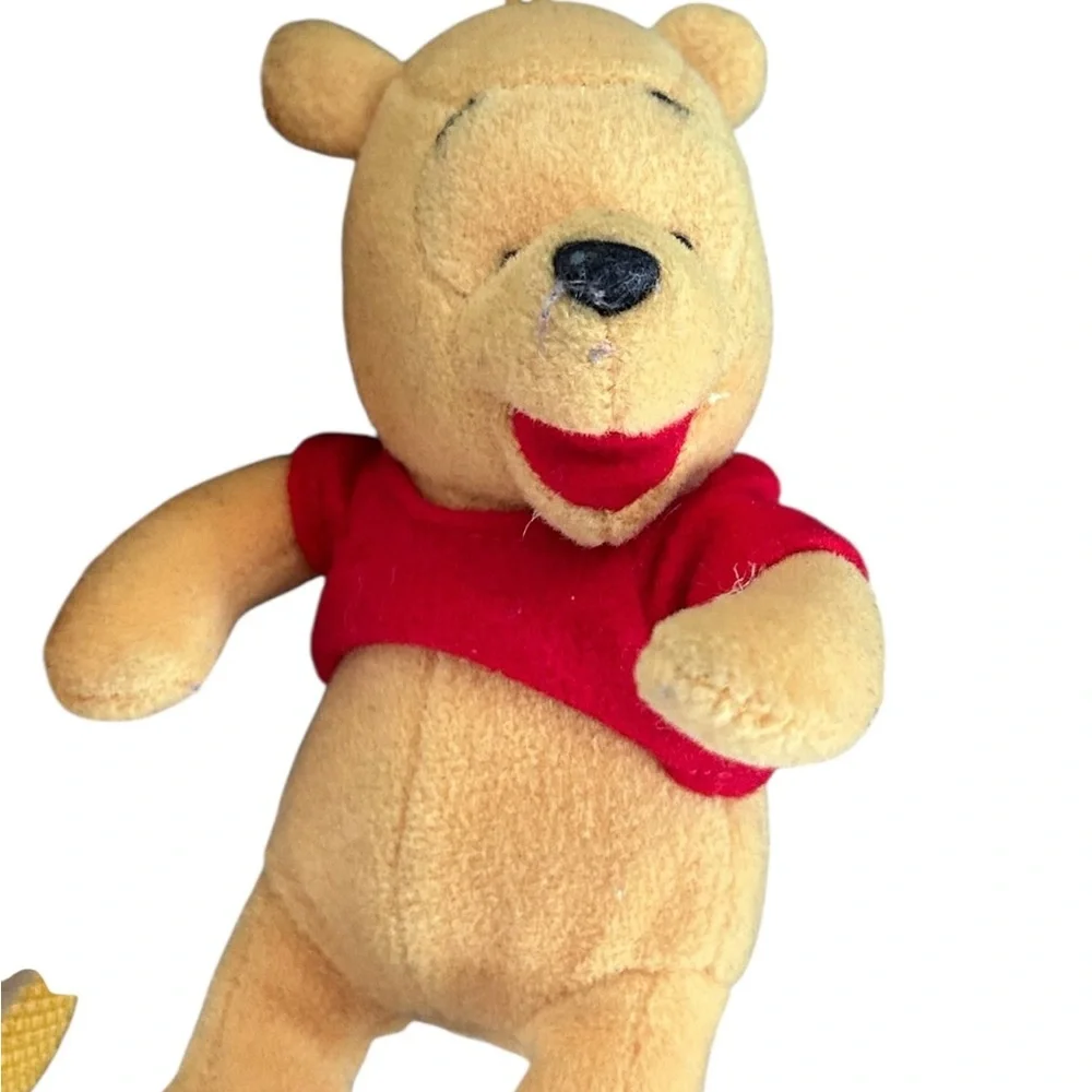VTG Walt Disney World Winnie the Pooh 3D Plush Backpack w/Pooh Charm FLAWS READ - Picture 7 of 14